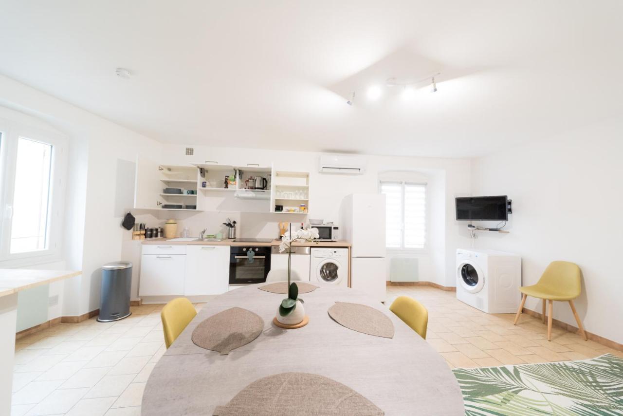Ravissant Triplex Et Duplex Au Centre De Pont St Esprit Apartment Exterior photo